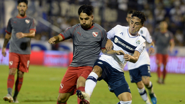 Màn thư hùng Gimnasia LP vs Independiente